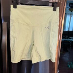 (L) TLF shorts